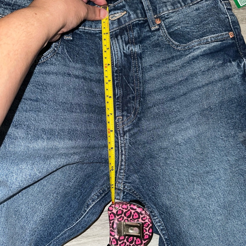 GAP Blue Straight Leg Jeans with Classic Indigo Wash - Picture 11 of 13